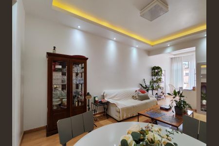 Apartamento à venda com 79m², 2 quartos e 1 vagaSala