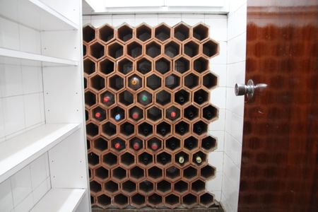 Apartamento à venda com 240m², 5 quartos e 2 vagasCozinha / Adega