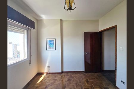 Apartamento à venda com 240m², 5 quartos e 2 vagasQuarto 02