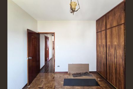Apartamento à venda com 240m², 5 quartos e 2 vagasQuarto 02