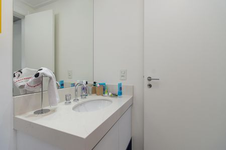 Apartamento à venda com 124m², 3 quartos e 3 vagasBanheiro da Suíte 2