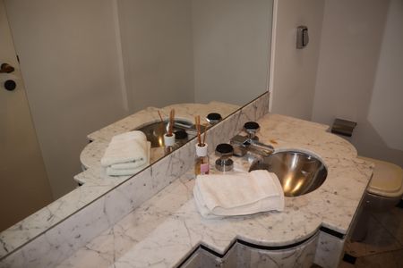 Apartamento para alugar com 344m², 4 quartos e 5 vagasLavabo