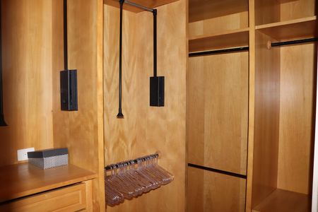 Apartamento para alugar com 344m², 4 quartos e 5 vagasCloset da Suíte 2 