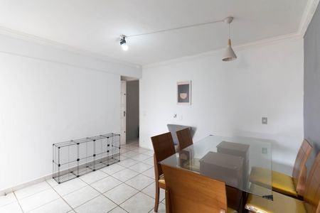 Sala de casa à venda com 2 quartos, 130m² em Jardim Maria Estela, São Paulo