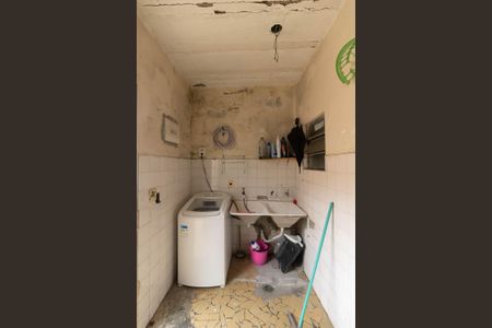 Casa à venda com 130m², 2 quartos e 3 vagasLavanderia