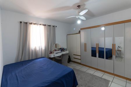 Casa à venda com 130m², 2 quartos e 3 vagasQuarto 2