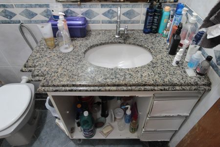 Casa à venda com 210m², 3 quartos e 2 vagasBanheiro Social