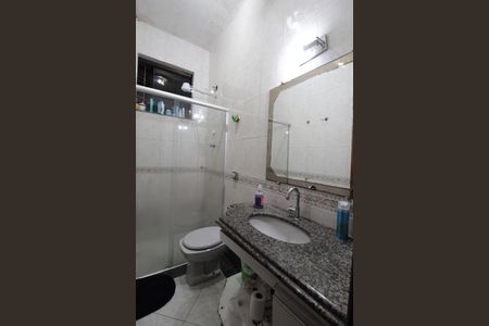 Casa à venda com 210m², 3 quartos e 2 vagasBanheiro da Suíte