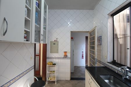 Casa à venda com 210m², 3 quartos e 2 vagasCozinha