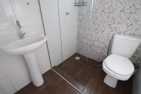 Casa de condomínio para alugar com 142m², 3 quartos e 3 vagasBanheiro do Quarto 3