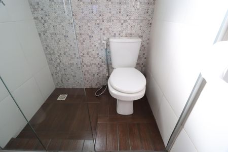 Casa de condomínio para alugar com 142m², 3 quartos e 3 vagasBanheiro do Quarto 3