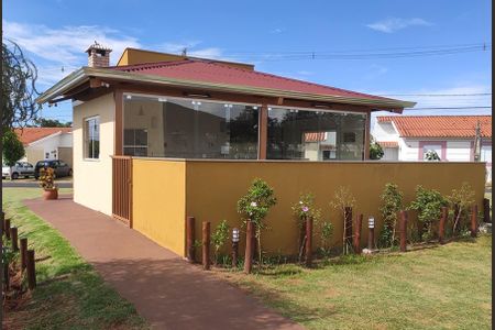 Casa de condomínio para alugar com 142m², 3 quartos e 3 vagas Casa de condomínio para alugar com 142m², 3 quartos e 3 vagasÁrea comum - Churrasqueira