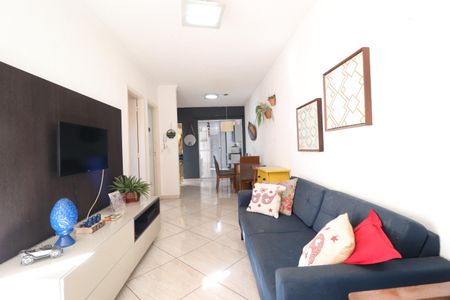 Sala de casa de condomínio para alugar com 3 quartos, 142m² em Aclimação, Uberlândia