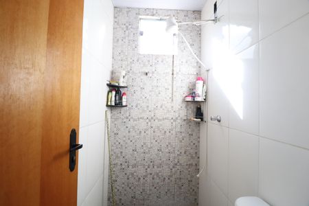 Casa de condomínio para alugar com 142m², 3 quartos e 3 vagasBanheiro Social