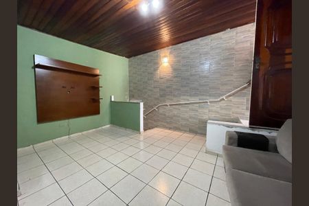 Sala de casa para alugar com 3 quartos, 100m² em Rio Pequeno, São Paulo