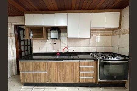 Casa para alugar com 100m², 3 quartos e 2 vagasCozinha