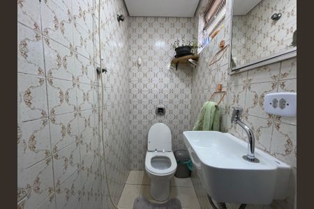 Casa para alugar com 100m², 3 quartos e 2 vagasBanheiro Social