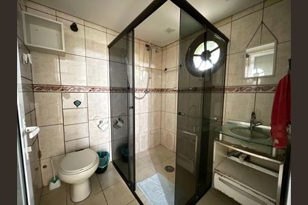 Casa para alugar com 100m², 3 quartos e 2 vagasBanheiro da Suíte