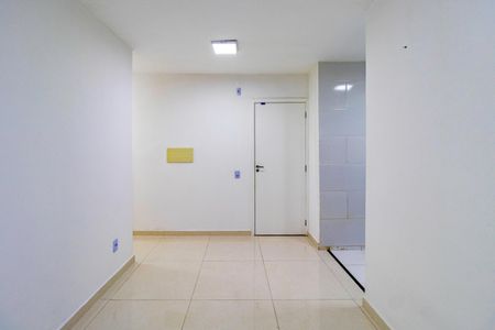 Sala de apartamento para alugar com 2 quartos, 43m² em Jardim Paris, São Paulo