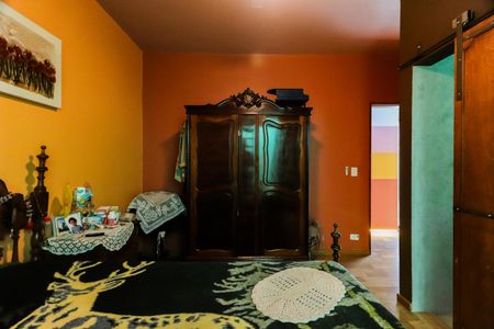 Casa à venda com 480m², 4 quartos e 8 vagas Casa à venda com 480m², 4 quartos e 8 vagasSuíte 1