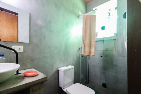 Casa à venda com 480m², 4 quartos e 8 vagas Casa à venda com 480m², 4 quartos e 8 vagasBanheiro da Suíte 1