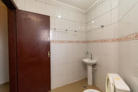 Casa para alugar com 84m², 2 quartos e 2 vagasBanheiro Social