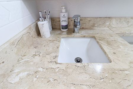 Apartamento à venda com 69m², 2 quartos e 1 vagaBanheiro