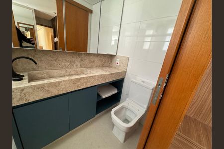 Banho Suíte de apartamento à venda com 2 quartos, 152m² em Lourdes, Belo Horizonte
