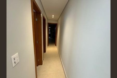 Apartamento à venda com 152m², 2 quartos e 2 vagascorredor íntimo