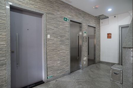 Studio para alugar com 37m², 1 quarto e sem vaga Studio para alugar com 37m², 1 quarto e sem vagaÁrea comum - Elevadores