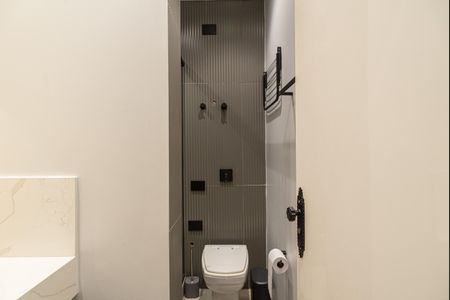 Studio para alugar com 37m², 1 quarto e sem vaga Studio para alugar com 37m², 1 quarto e sem vagaBanheiro Social