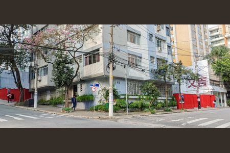 Studio para alugar com 37m², 1 quarto e sem vaga Studio para alugar com 37m², 1 quarto e sem vagaFachada