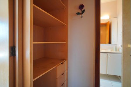 Casa para alugar com 280m², 4 quartos e 2 vagasCloset  da Suíte 2 