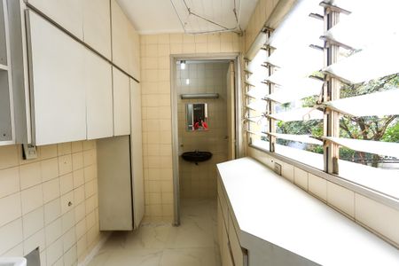 Apartamento à venda com 94m², 3 quartos e 1 vagaÁrea de Serviço