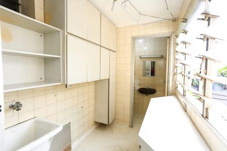 Apartamento à venda com 94m², 3 quartos e 1 vagaÁrea de Serviço