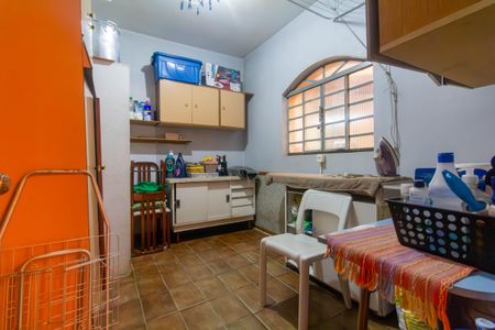 Casa à venda com 203m², 6 quartos e 7 vagasDepósito