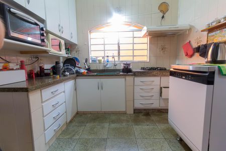 Casa à venda com 203m², 6 quartos e 7 vagasCozinha