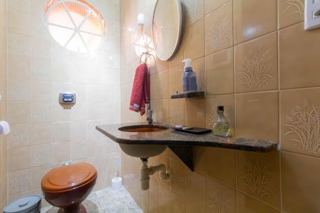 Casa à venda com 203m², 6 quartos e 7 vagasLavabo