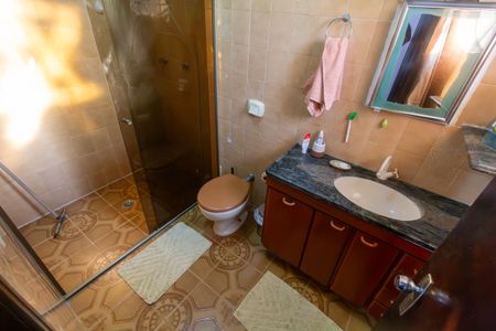 Casa à venda com 203m², 6 quartos e 7 vagasBanheiro 2