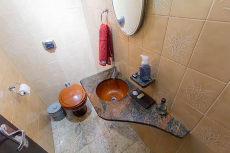 Casa à venda com 203m², 6 quartos e 7 vagasLavabo