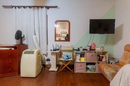 Casa à venda com 203m², 6 quartos e 7 vagasQuarto 2