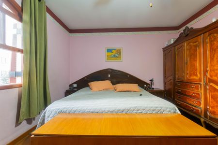 Casa à venda com 203m², 6 quartos e 7 vagasQuarto 3