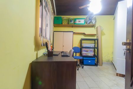 Casa à venda com 203m², 6 quartos e 7 vagasEdicula - quarto 1