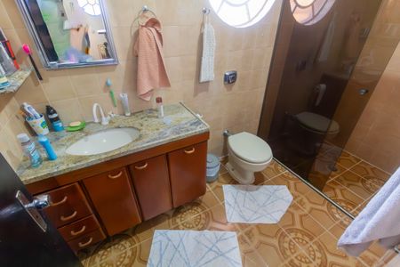 Casa à venda com 203m², 6 quartos e 7 vagasBanheiro 1