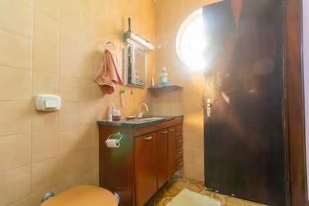 Casa à venda com 203m², 6 quartos e 7 vagasBanheiro 2