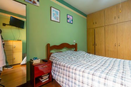 Casa à venda com 203m², 6 quartos e 7 vagasQuarto 4