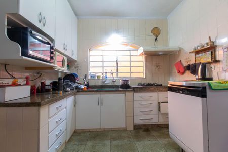 Casa à venda com 203m², 6 quartos e 7 vagasCozinha