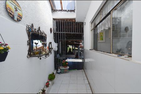 Casa para alugar com 313m², 2 quartos e 2 vagas Casa para alugar com 313m², 2 quartos e 2 vagasÁrea externa