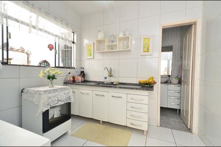 Casa para alugar com 313m², 2 quartos e 2 vagas Casa para alugar com 313m², 2 quartos e 2 vagasCozinha