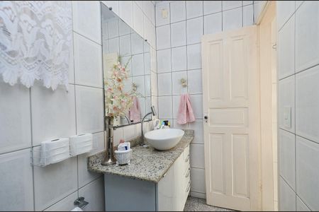 Casa para alugar com 313m², 2 quartos e 2 vagas Casa para alugar com 313m², 2 quartos e 2 vagasBanheiro